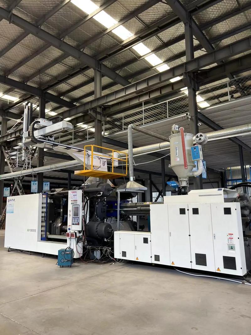 山東工廠海天1080t注塑機(jī)的配置與應(yīng)用